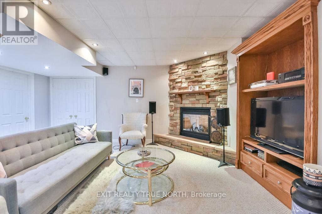 5 Newberry Court, Barrie, Ontario  L4N 0M9 - Photo 32 - S12176270