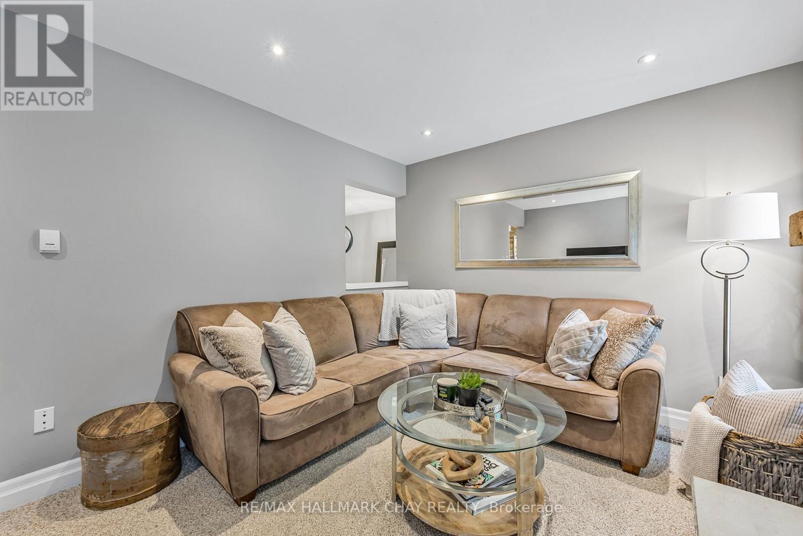 15 Cityview Circle, Barrie, Ontario  L4N 7V2 - Photo 14 - S12176297