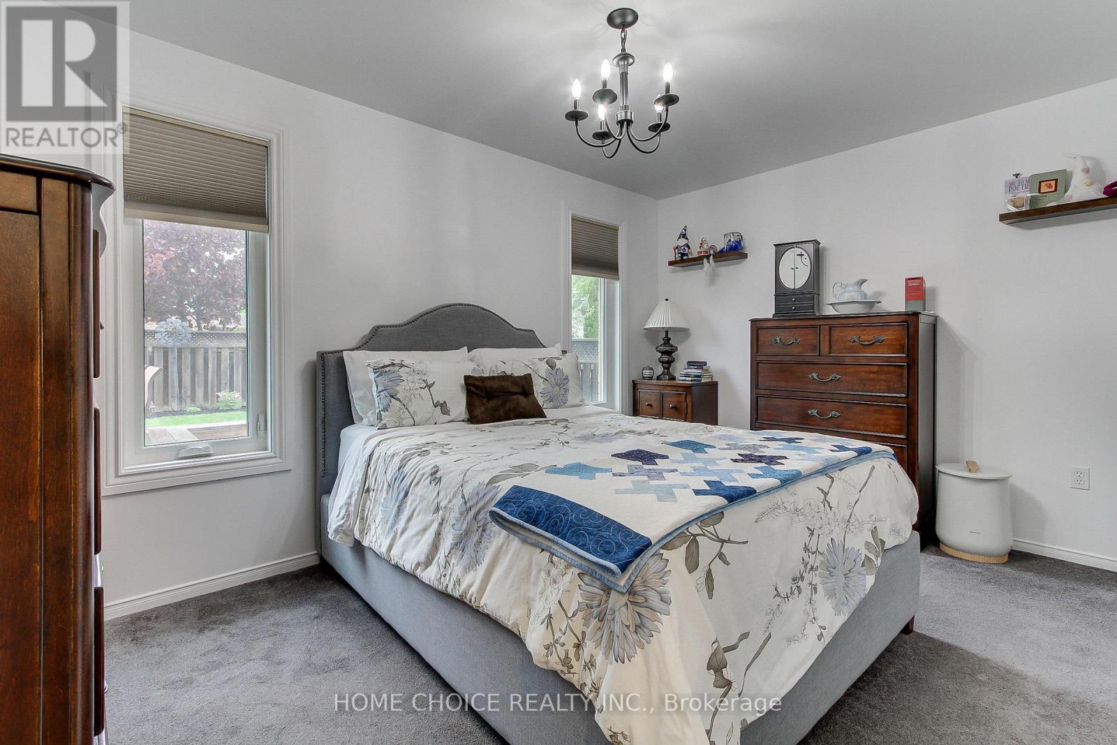 117 Monique Crescent W, Barrie (East Bayfield), Ontario  L4M 6Y5 - Photo 24 - S12176324