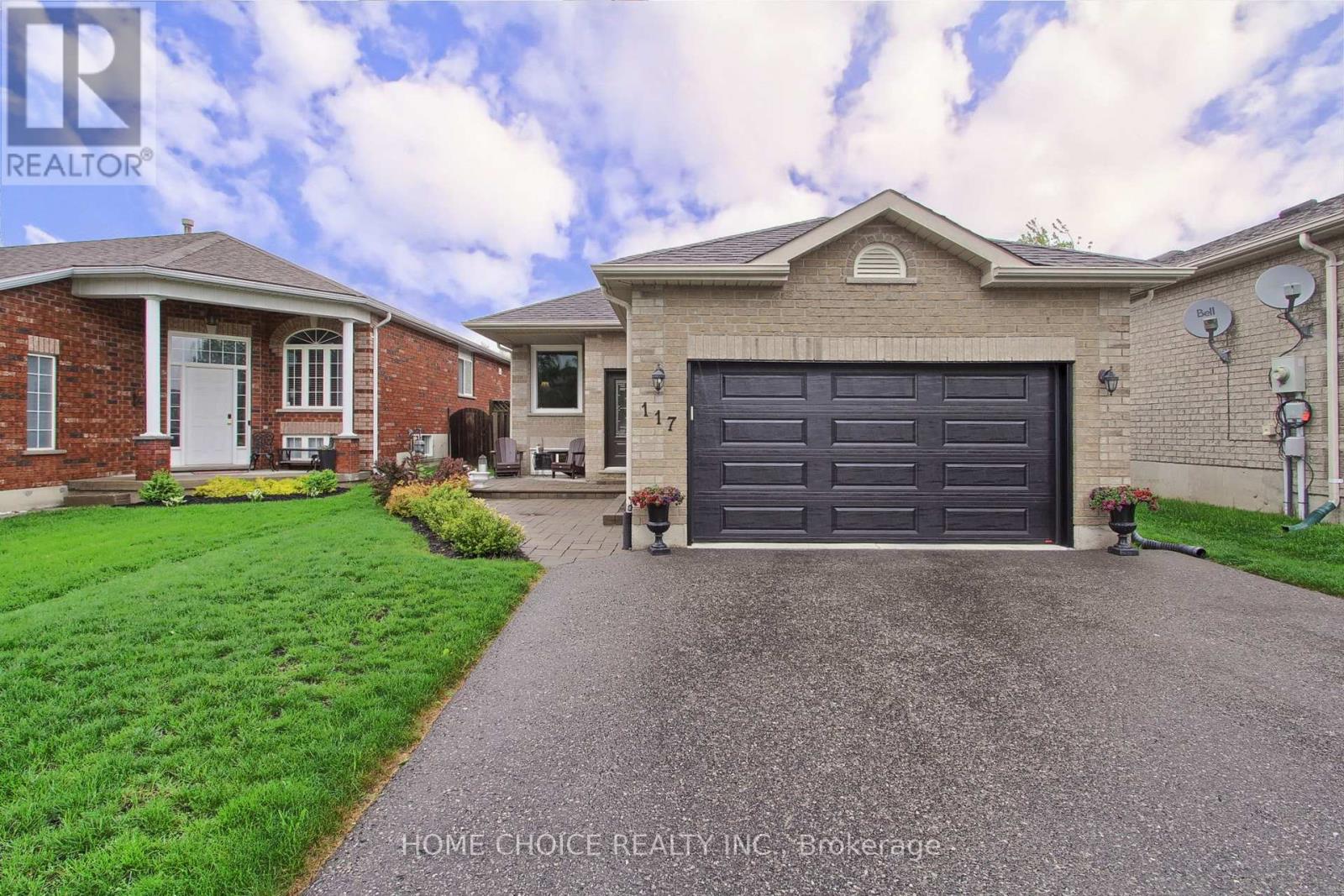 117 Monique Crescent W, Barrie (East Bayfield), Ontario  L4M 6Y5 - Photo 4 - S12176324
