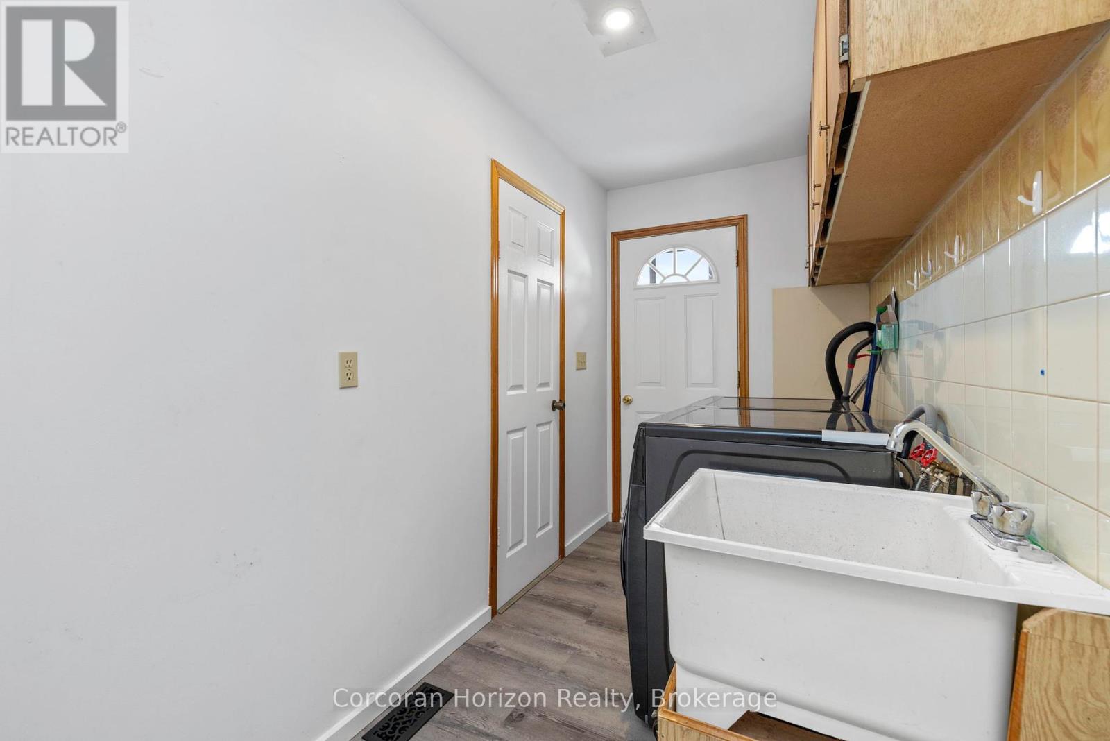 87 Corrievale Road, Georgian Bay, Ontario  L0K 1S0 - Photo 38 - X12175815