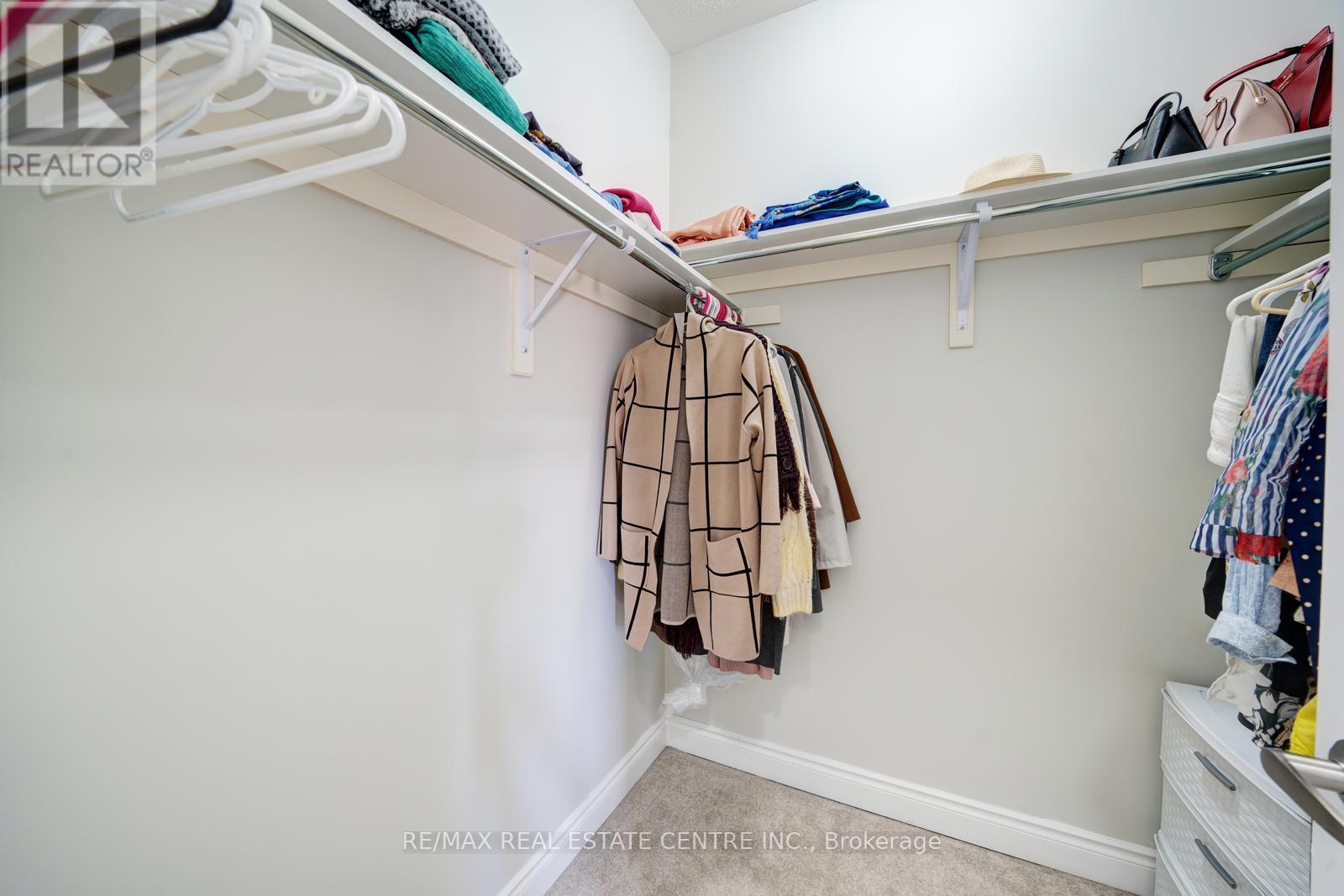 5 Carl Finlay Drive, Brampton, Ontario  L6P 4G4 - Photo 35 - W12090659