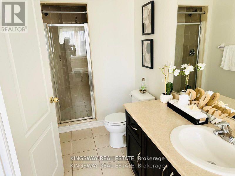 1442 Granrock Crescent, Mississauga, Ontario  L5V 0E1 - Photo 21 - W12176079