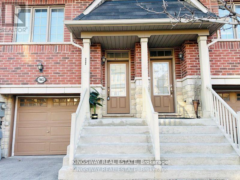 1442 Granrock Crescent, Mississauga, Ontario  L5V 0E1 - Photo 3 - W12176079
