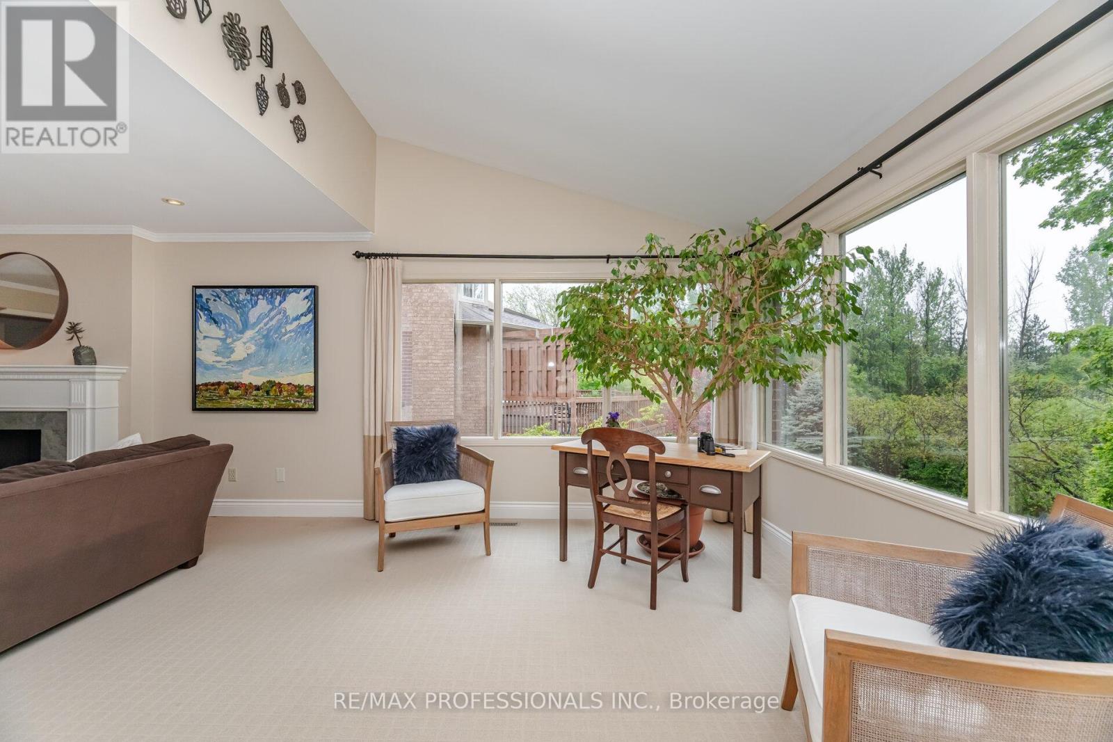 70 Kenpark Avenue, Brampton (Snelgrove), Ontario  L6Z 3K4 - Photo 19 - W12176088