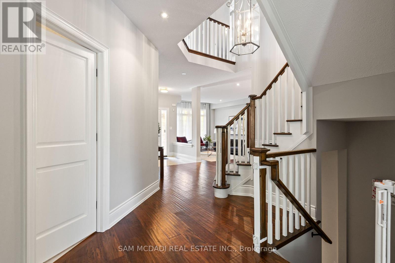 4173 Kane Crescent, Burlington, Ontario  L7M 5B9 - Photo 8 - W12176141