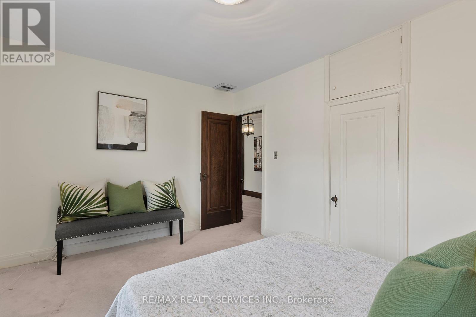 80 Jackson Avenue, Toronto, Ontario  M8X 2J8 - Photo 38 - W12169940