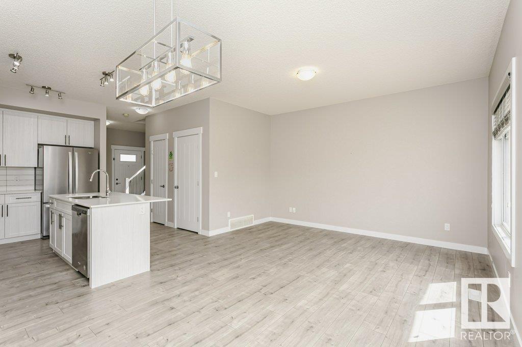 3539 8 Av Sw, Edmonton, Alberta  T6X 2G6 - Photo 21 - E4438727
