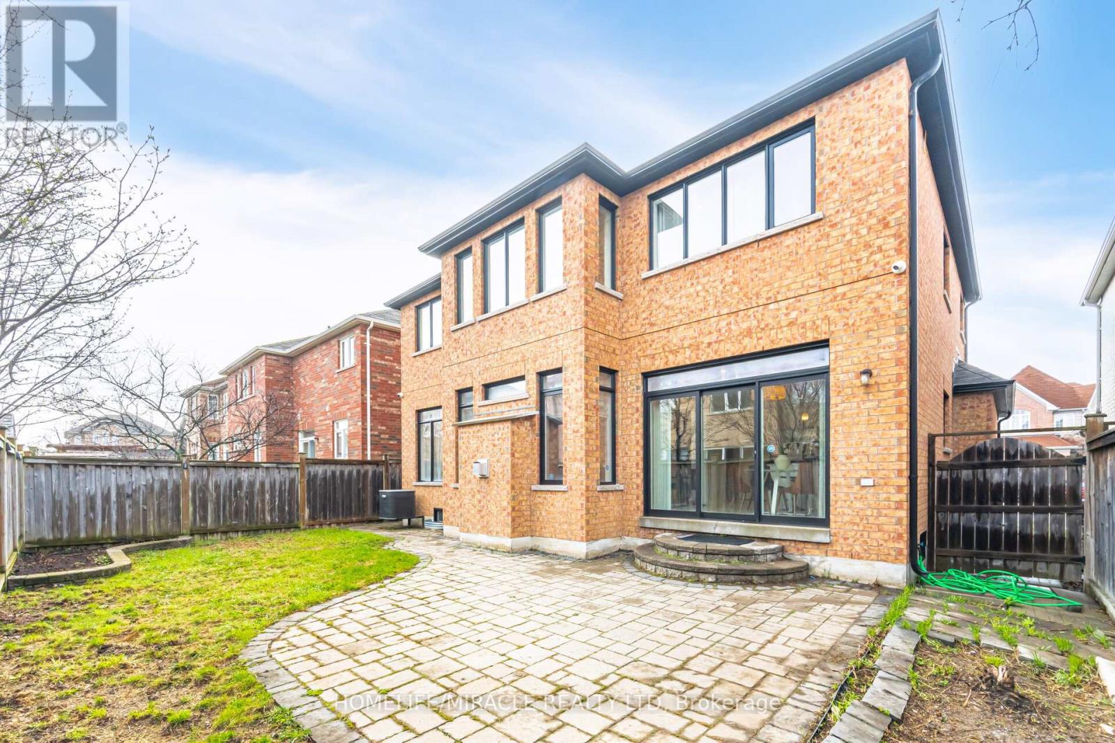3278 Paul Henderson Drive, Mississauga, Ontario  L5M 0H3 - Photo 40 - W12176173