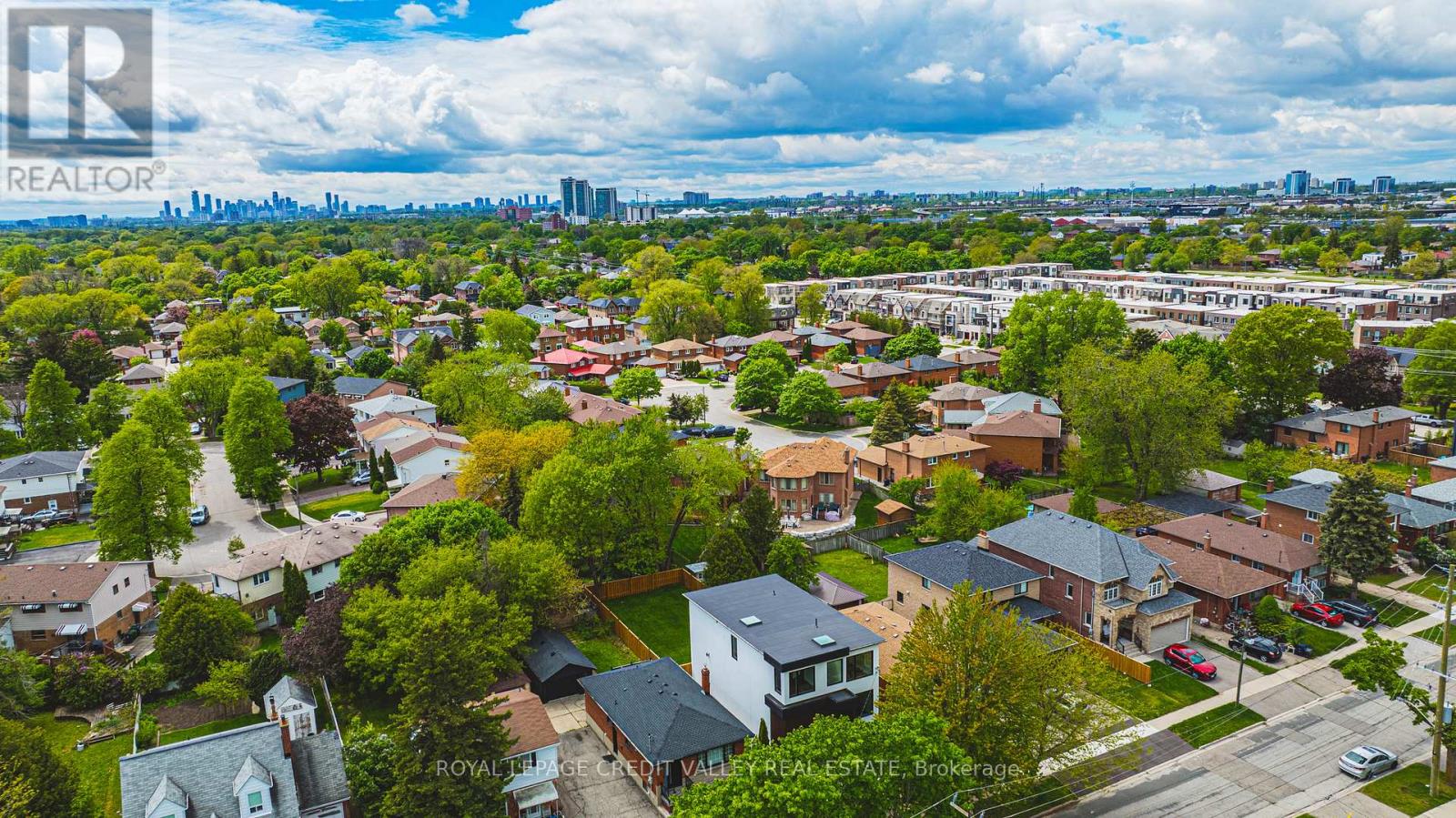 18 Bellman Avenue, Toronto (Alderwood), Ontario  M8W 4A3 - Photo 47 - W12176178