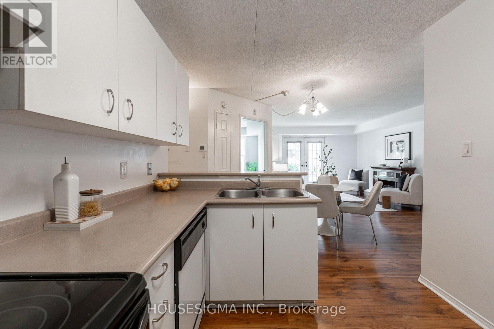 117 - 2010 Cleaver Avenue, Burlington, Ontario  L7M 4C1 - Photo 11 - W12176193