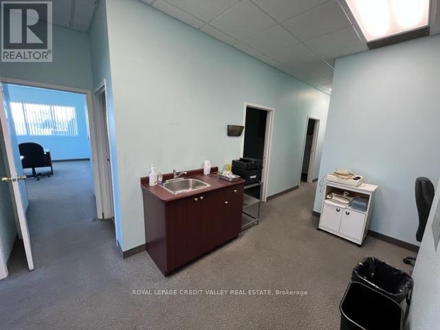 202 - 1625 Albion Road, Toronto, Ontario  M9V 5H8 - Photo 15 - W12176219