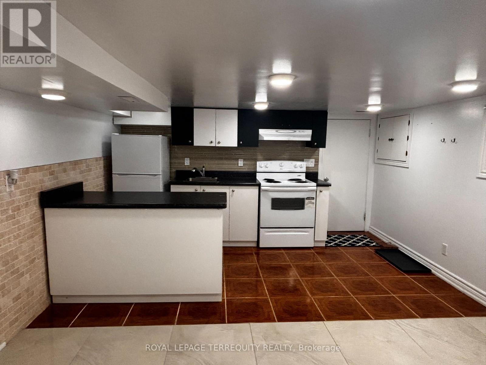 BASEMENT - 433 SYMINGTON AVENUE, Toronto, Ontario