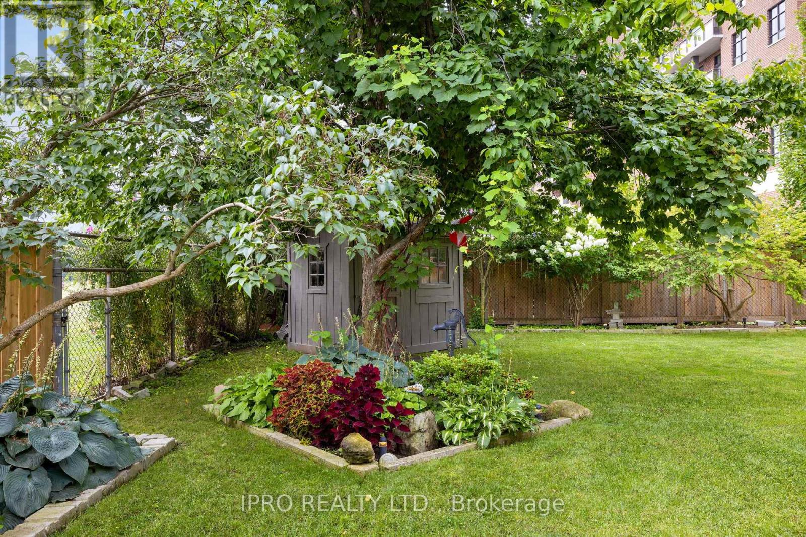 418 Pine Cove Road, Burlington, Ontario  L7N 1W5 - Photo 37 - W12176310