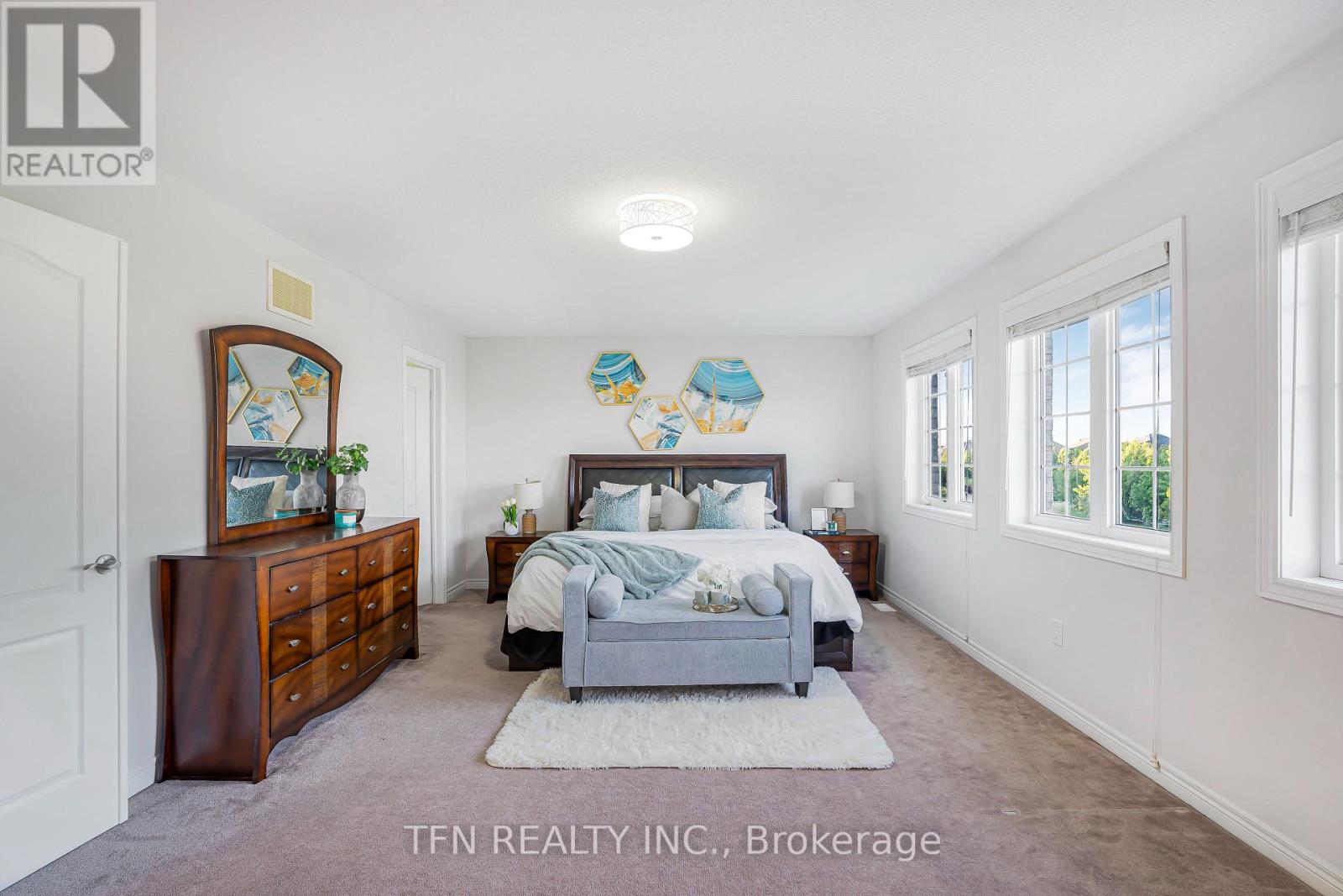 3117 Velebit Park Boulevard, Burlington, Ontario  L7M 0M1 - Photo 11 - W12176333
