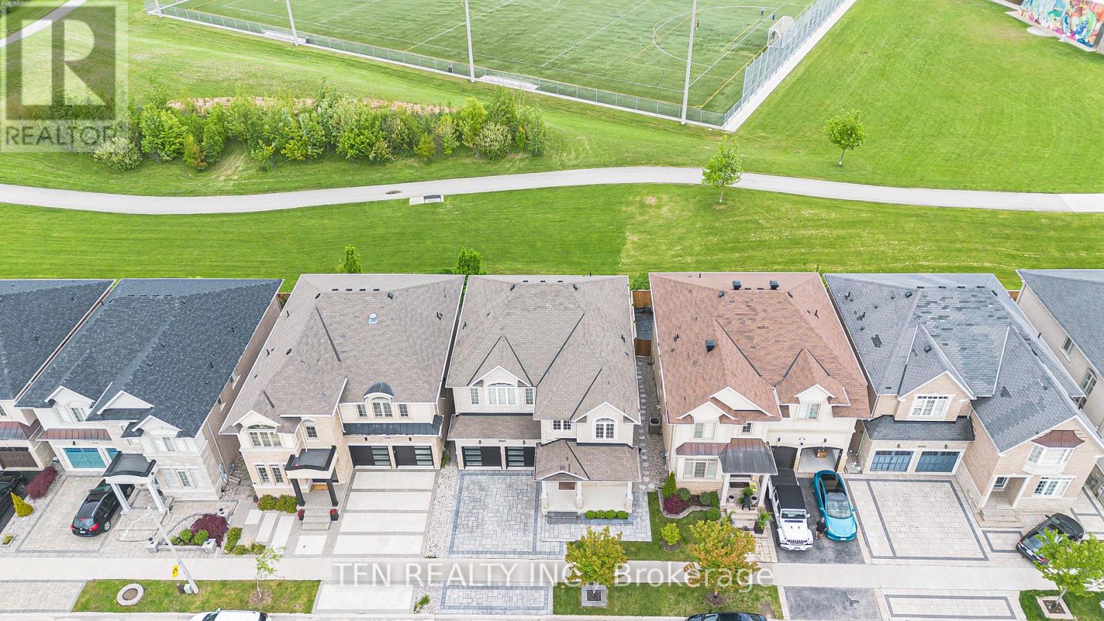 3117 Velebit Park Boulevard, Burlington, Ontario  L7M 0M1 - Photo 4 - W12176333