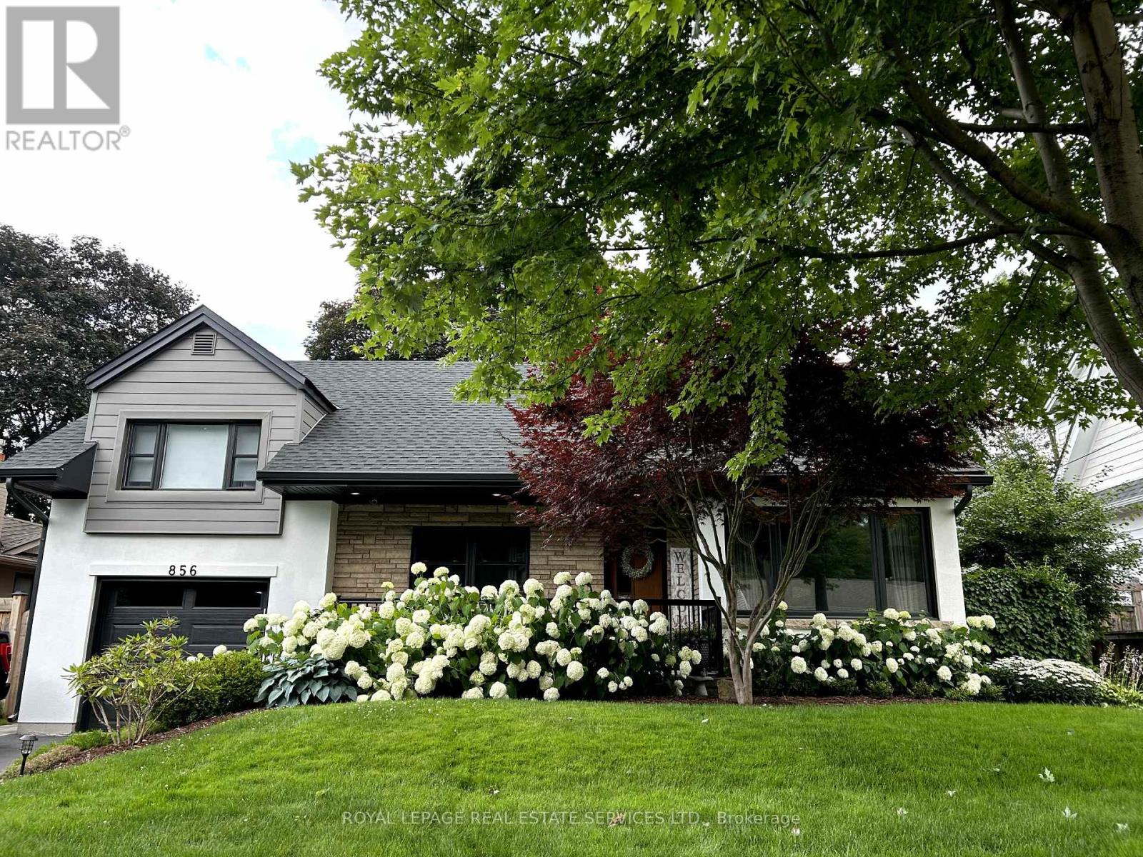 856 Teal Drive, Burlington, Ontario  L7T 2Y7 - Photo 2 - W12176354