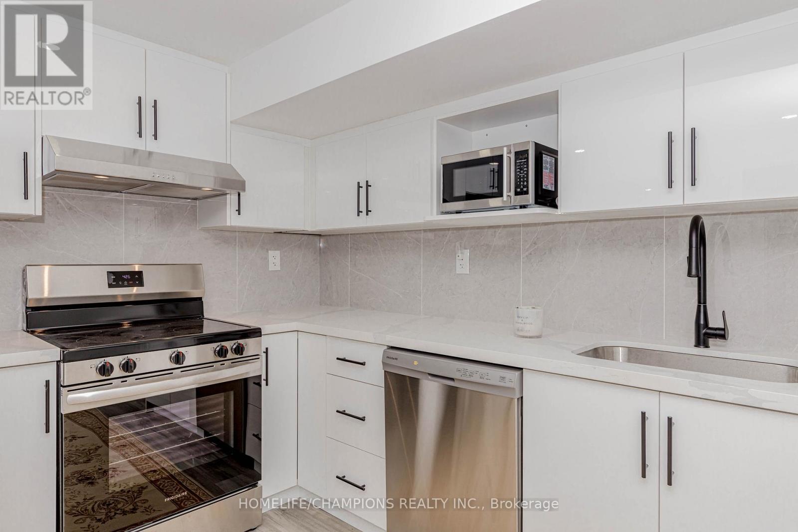 74 Greene Drive, Brampton, Ontario  L6V 2R7 - Photo 18 - W12176357