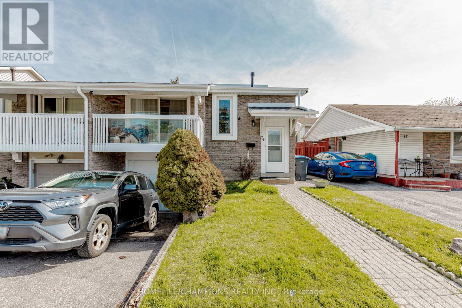 74 Greene Drive, Brampton, Ontario  L6V 2R7 - Photo 4 - W12176357