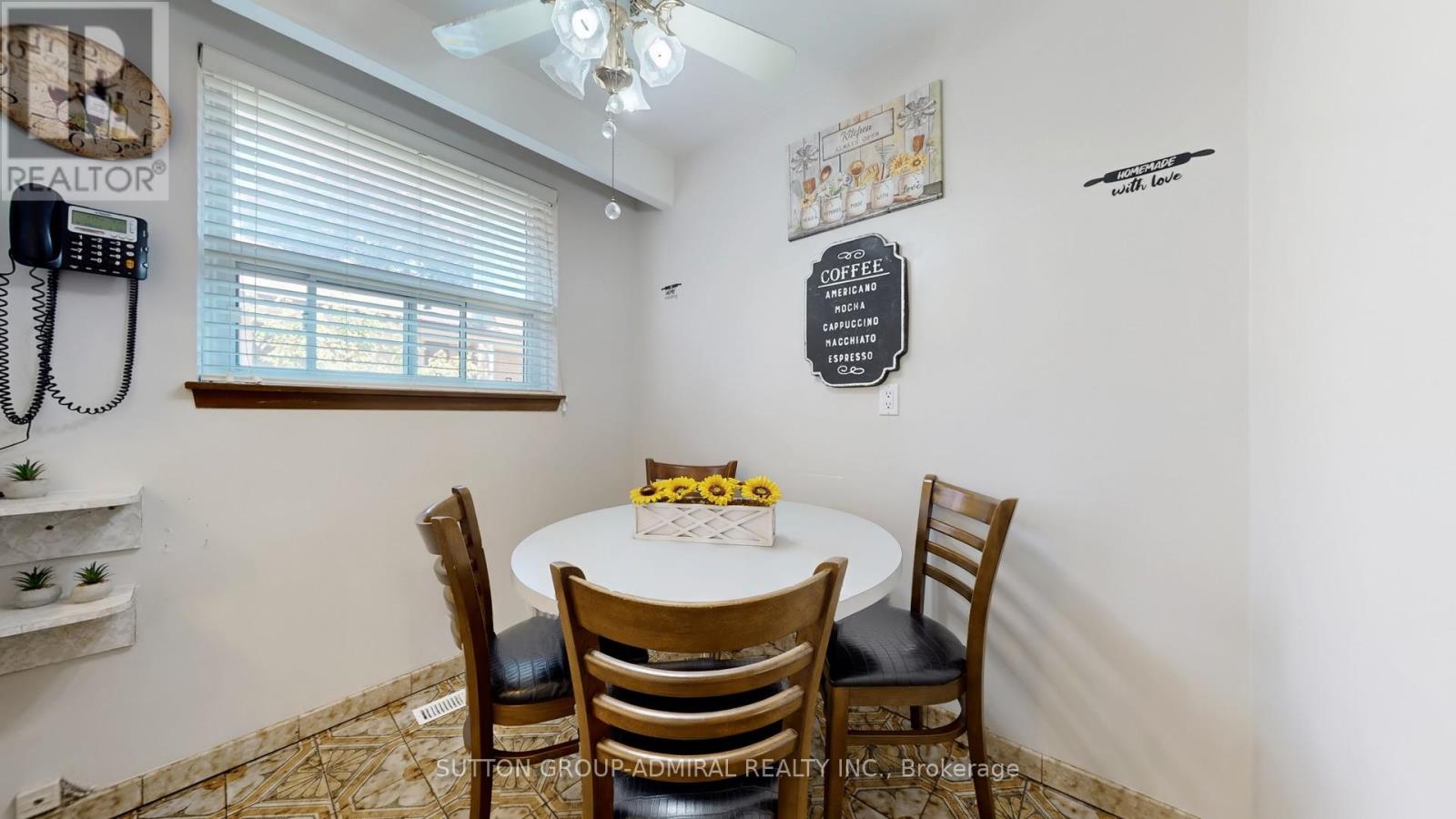 22 Peterson Drive, Toronto, Ontario  M9M 1X1 - Photo 16 - W12176374