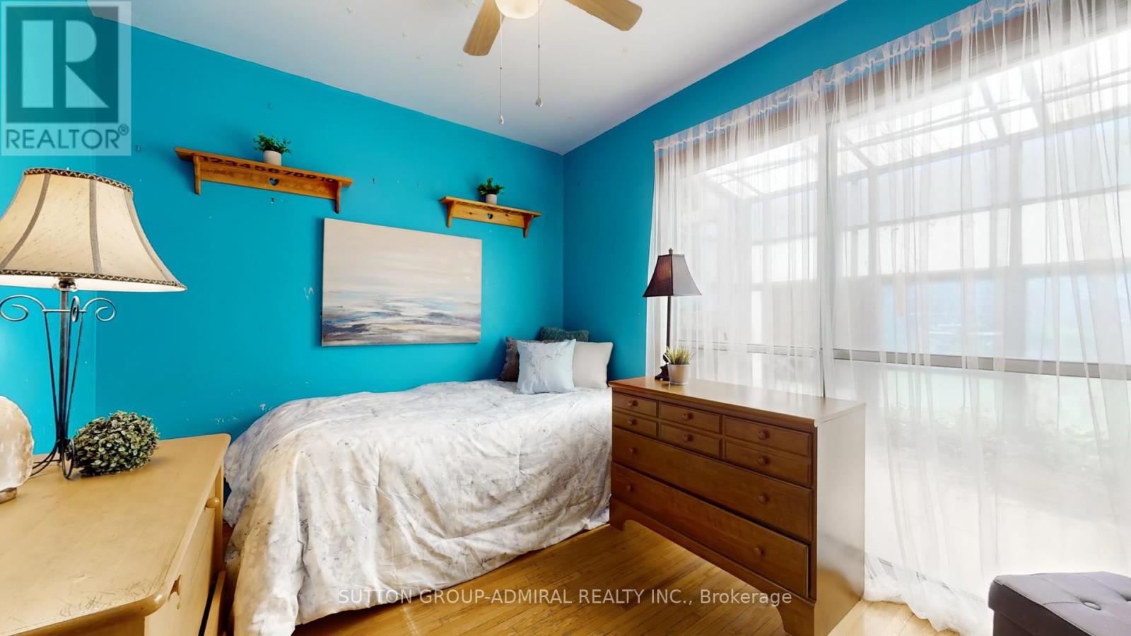 22 Peterson Drive, Toronto, Ontario  M9M 1X1 - Photo 26 - W12176374