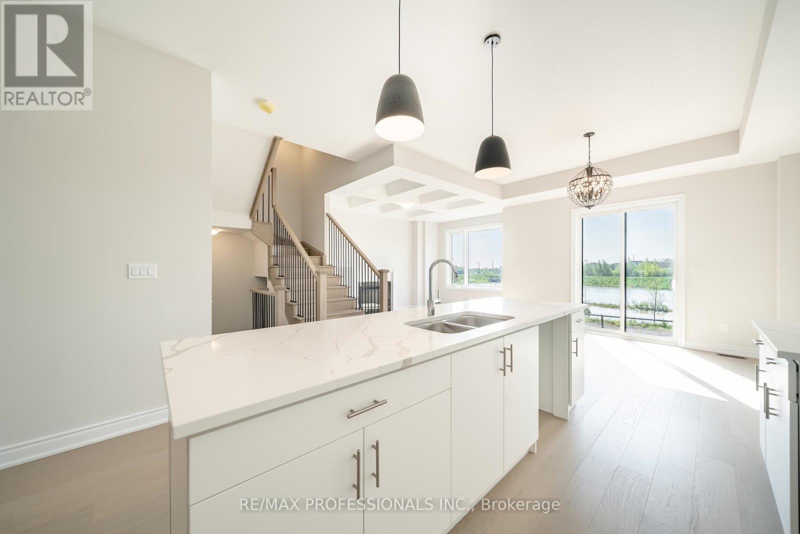 1304 Anthonia Trail, Oakville, Ontario  L6H 7Y6 - Photo 17 - W12176397