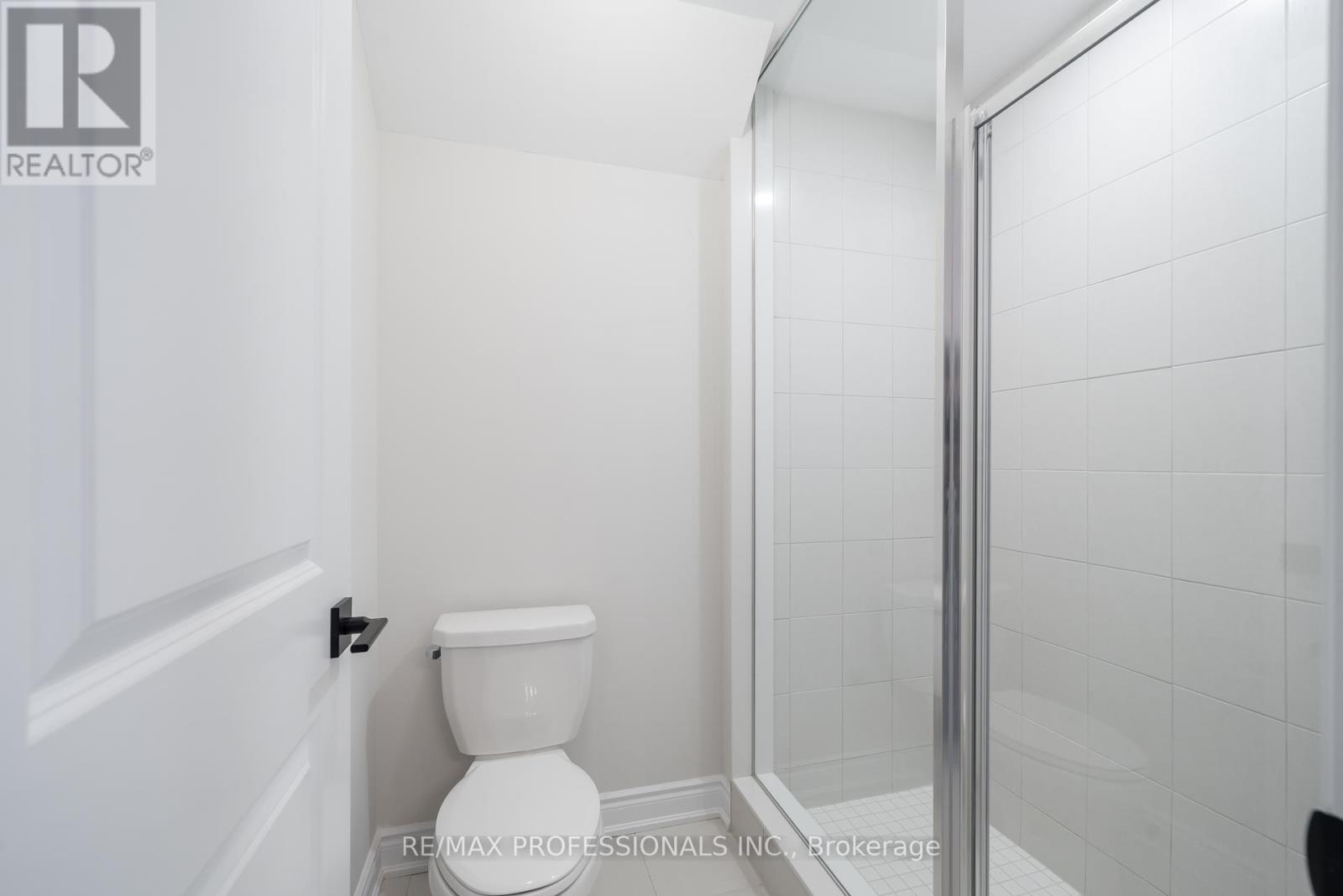 1304 Anthonia Trail, Oakville, Ontario  L6H 7Y6 - Photo 28 - W12176397