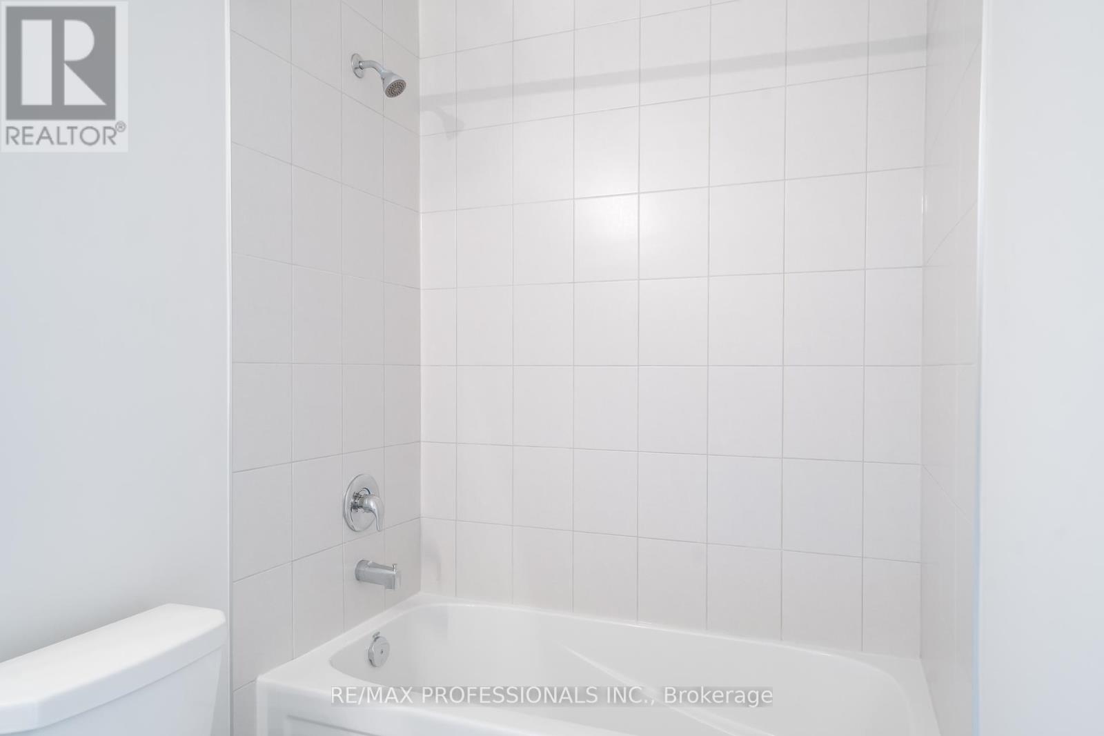 1304 Anthonia Trail, Oakville, Ontario  L6H 7Y6 - Photo 36 - W12176397