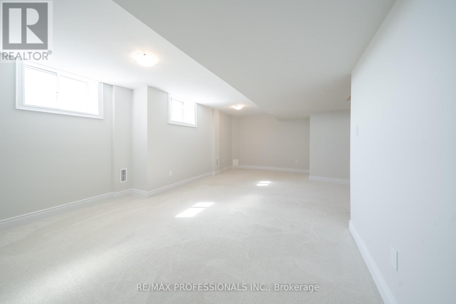 1304 Anthonia Trail, Oakville, Ontario  L6H 7Y6 - Photo 45 - W12176397