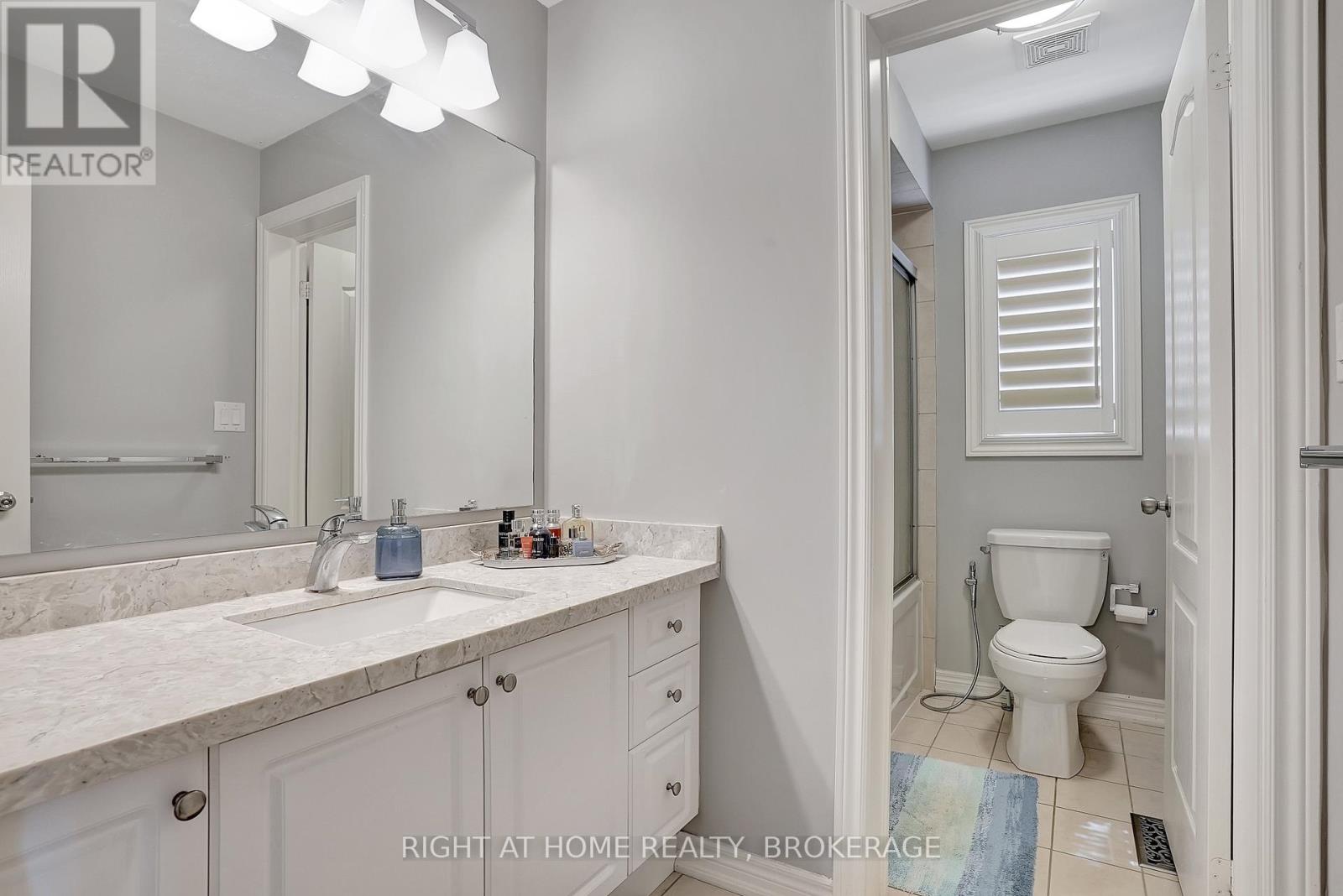 392 Grindstone Trail, Oakville, Ontario  L6H 0S1 - Photo 27 - W12176400