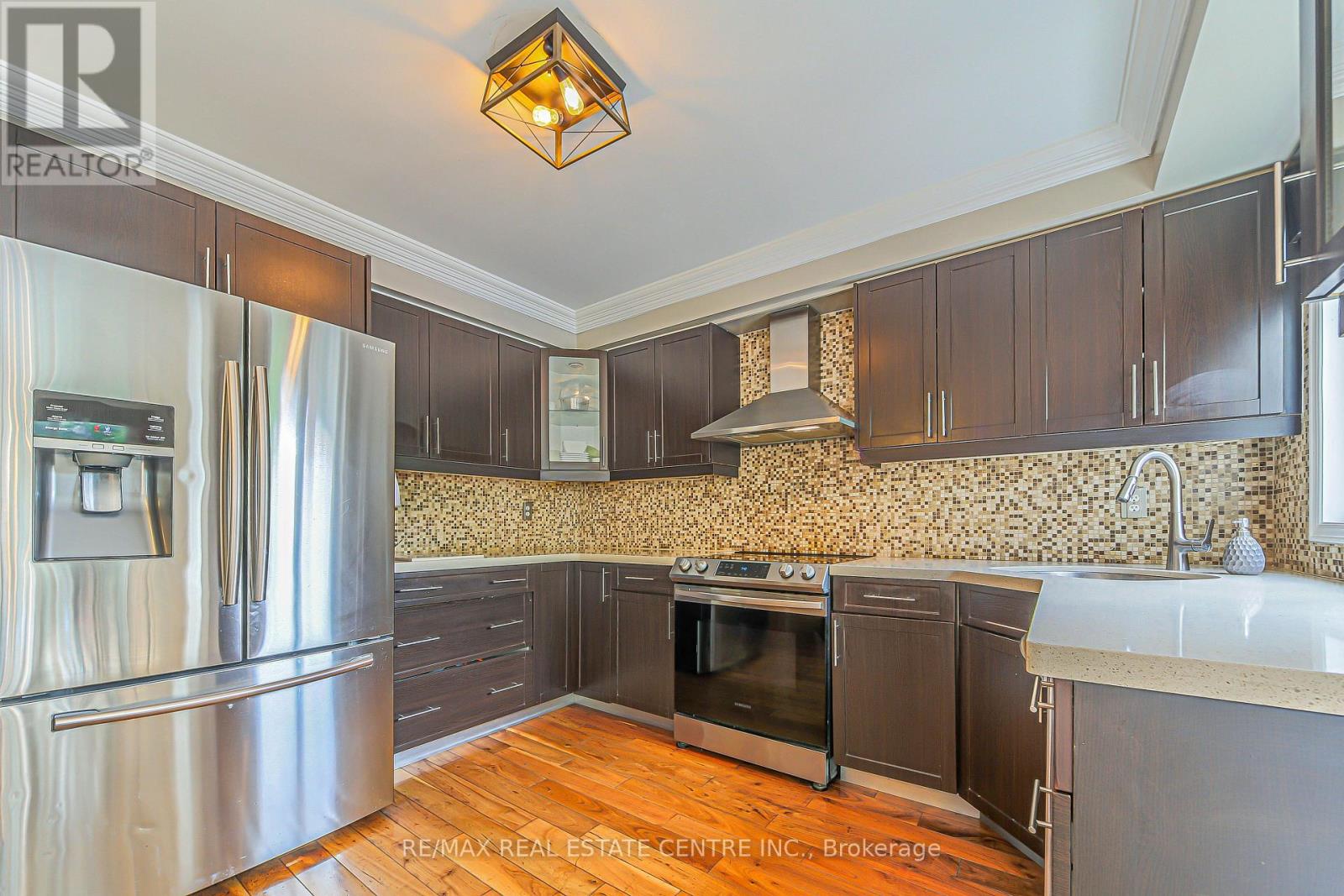 59 Lord Simcoe Drive, Brampton, Ontario  L6S 5G7 - Photo 21 - W12176418