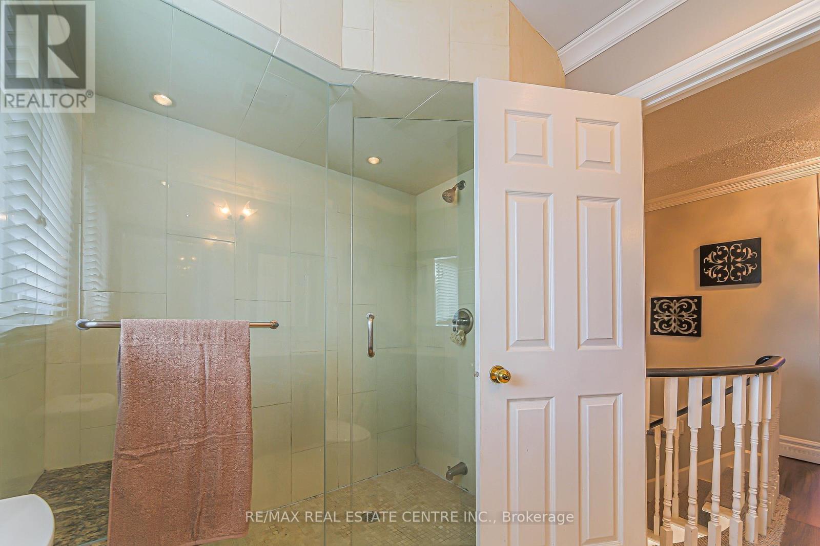 59 Lord Simcoe Drive, Brampton (Westgate), Ontario  L6S 5G7 - Photo 37 - W12176418