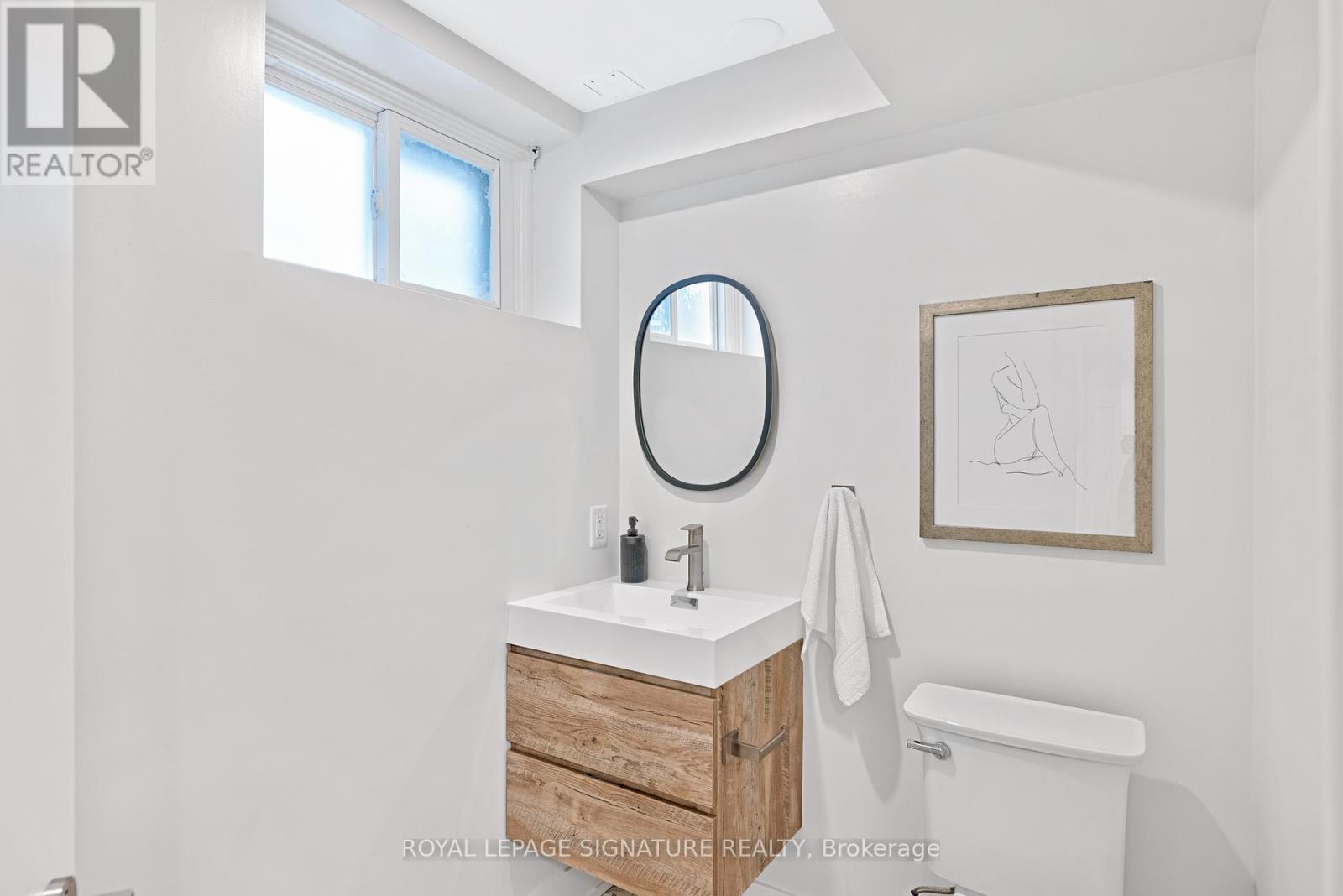 146 Ennerdale Road, Toronto, Ontario  M6E 4C9 - Photo 27 - W12176429