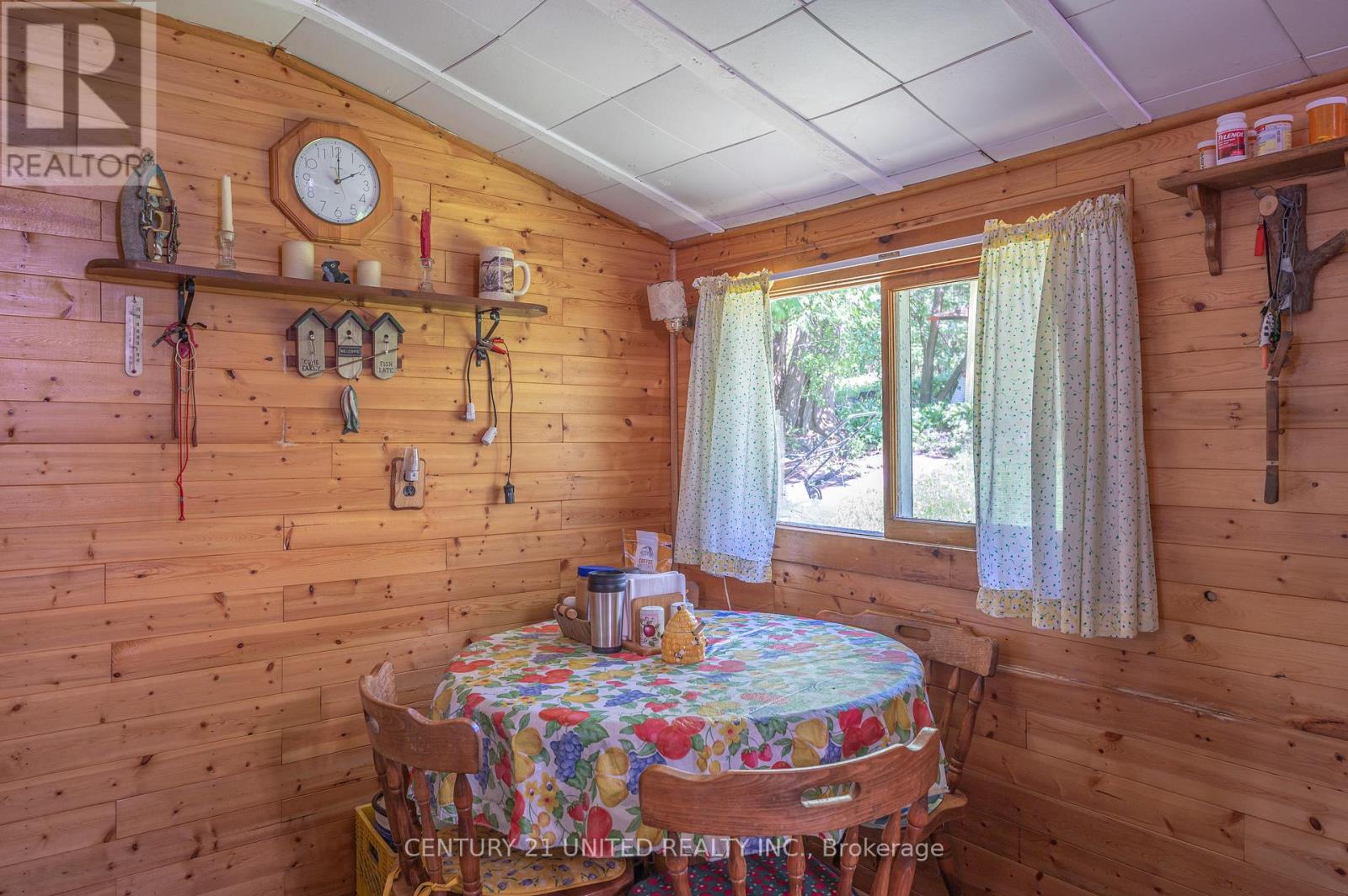 2418 Upper Chemung Drive, Selwyn, Ontario K0L 2H0 - Photo 12 - X12176502