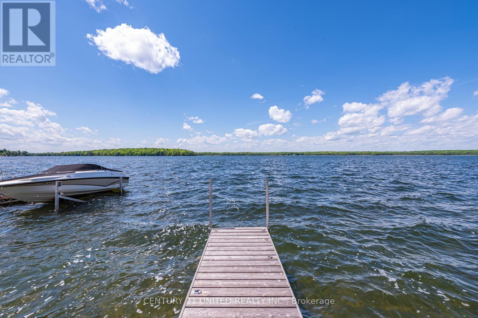 2418 Upper Chemung Drive, Selwyn, Ontario K0L 2H0 - Photo 5 - X12176502
