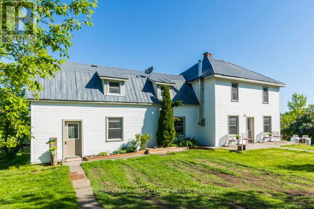 1780 VICTORIA ROAD, Prince Edward County, Ontario