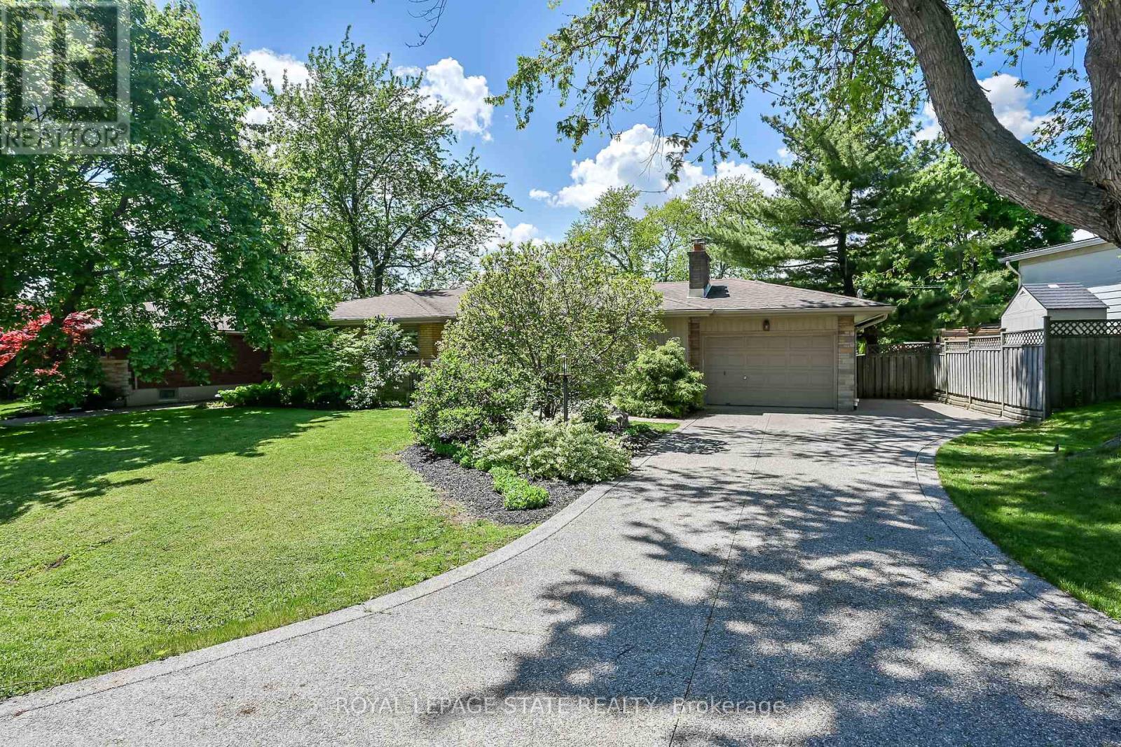 Property at 128 ONEIDA BOULEVARD image 2