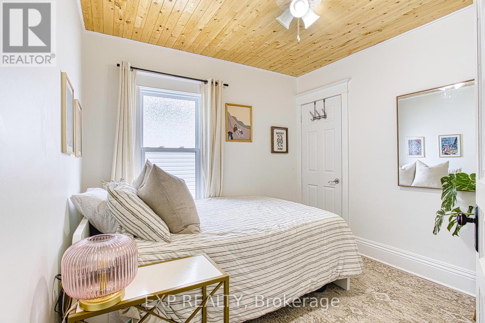 38 Margery Road, Welland, Ontario  L3B 2P6 - Photo 11 - X12176161