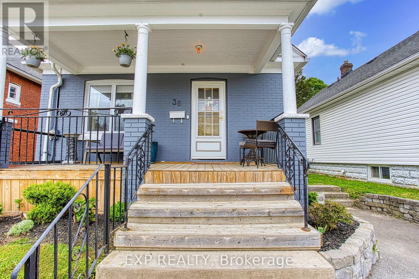 38 Margery Road, Welland, Ontario  L3B 2P6 - Photo 5 - X12176161