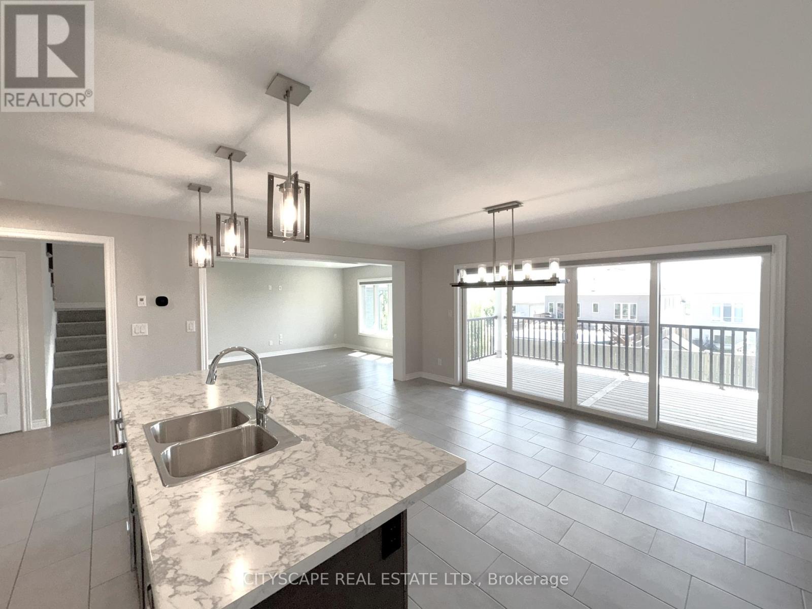 11 Hopkins Street, Thorold, Ontario  L2V 0E9 - Photo 10 - X12176171