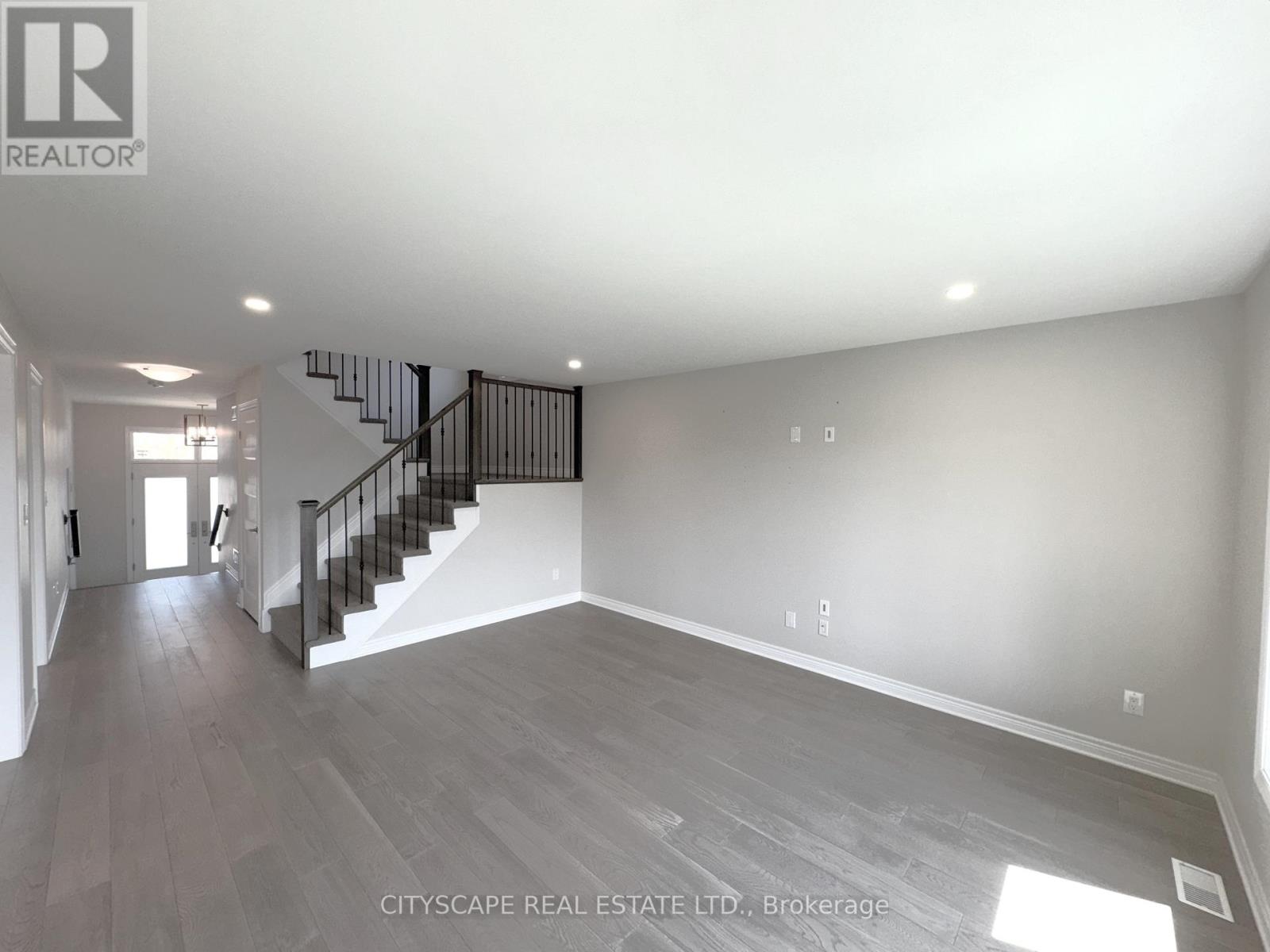11 Hopkins Street, Thorold, Ontario  L2V 0E9 - Photo 12 - X12176171