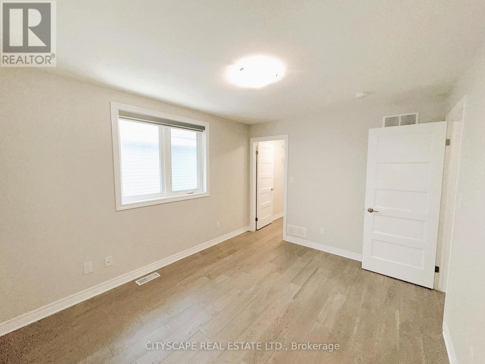 11 Hopkins Street, Thorold, Ontario  L2V 0E9 - Photo 24 - X12176171