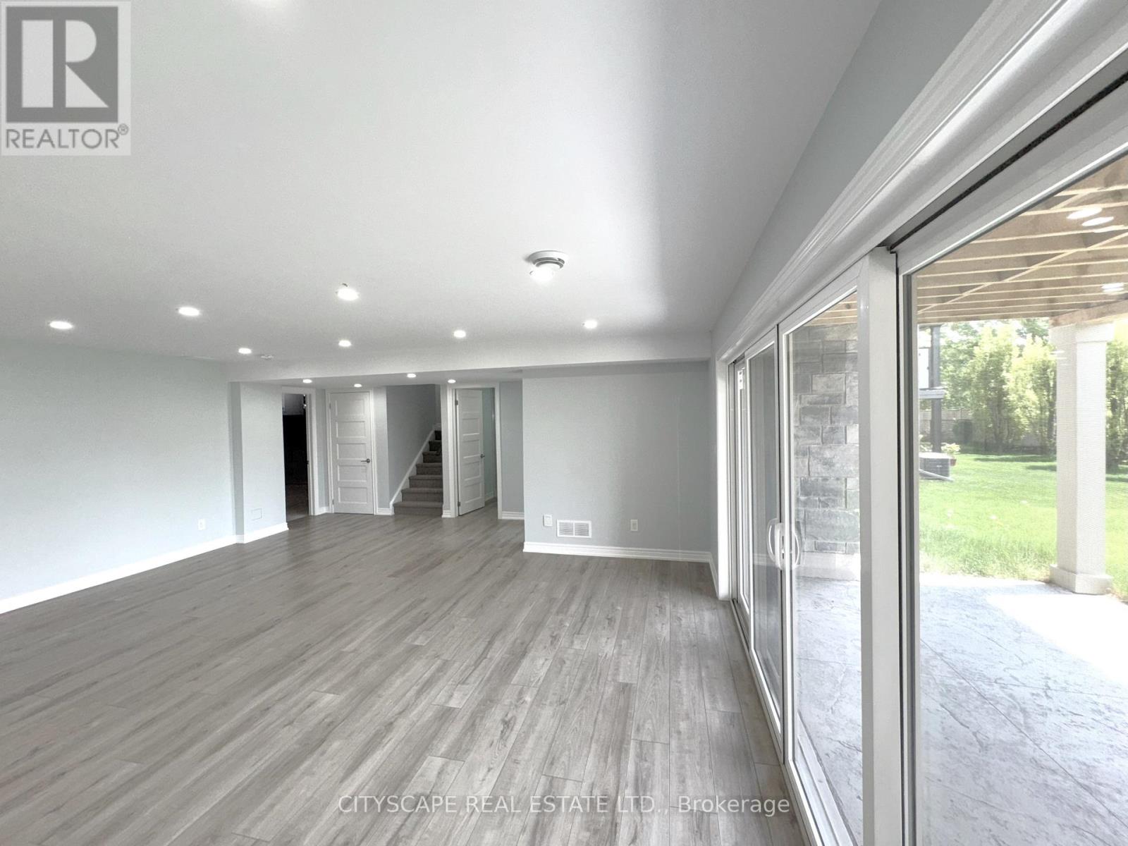 11 Hopkins Street, Thorold, Ontario  L2V 0E9 - Photo 34 - X12176171