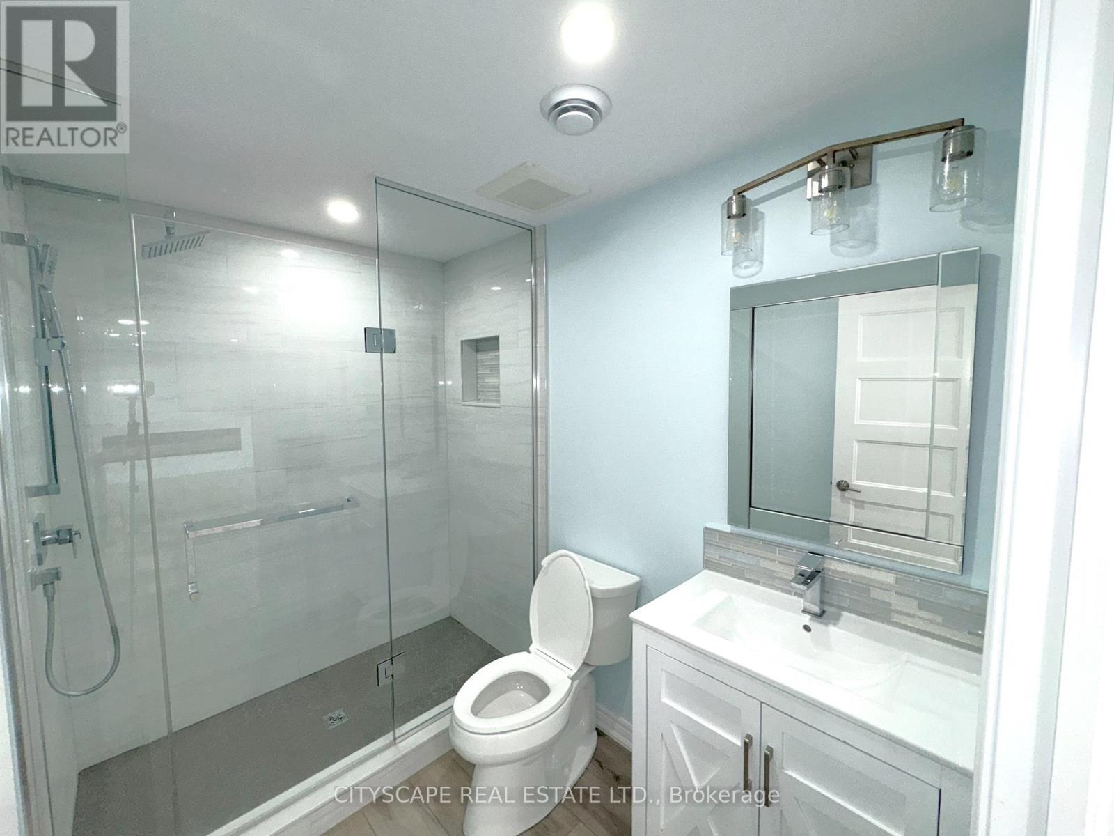 11 Hopkins Street, Thorold, Ontario  L2V 0E9 - Photo 36 - X12176171