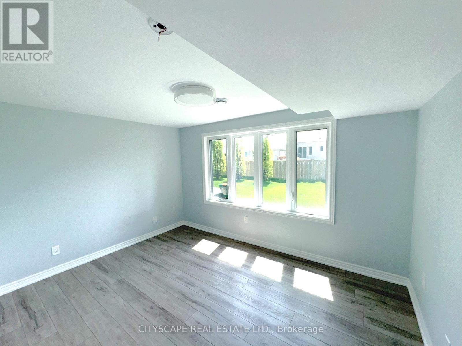 11 Hopkins Street, Thorold, Ontario  L2V 0E9 - Photo 38 - X12176171