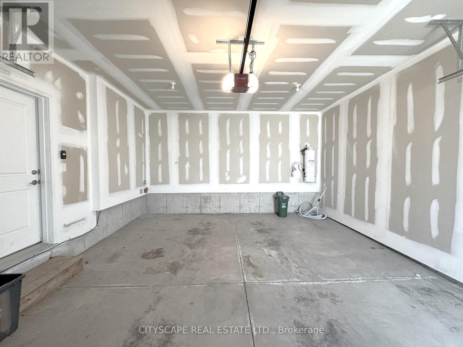 11 Hopkins Street, Thorold, Ontario  L2V 0E9 - Photo 45 - X12176171
