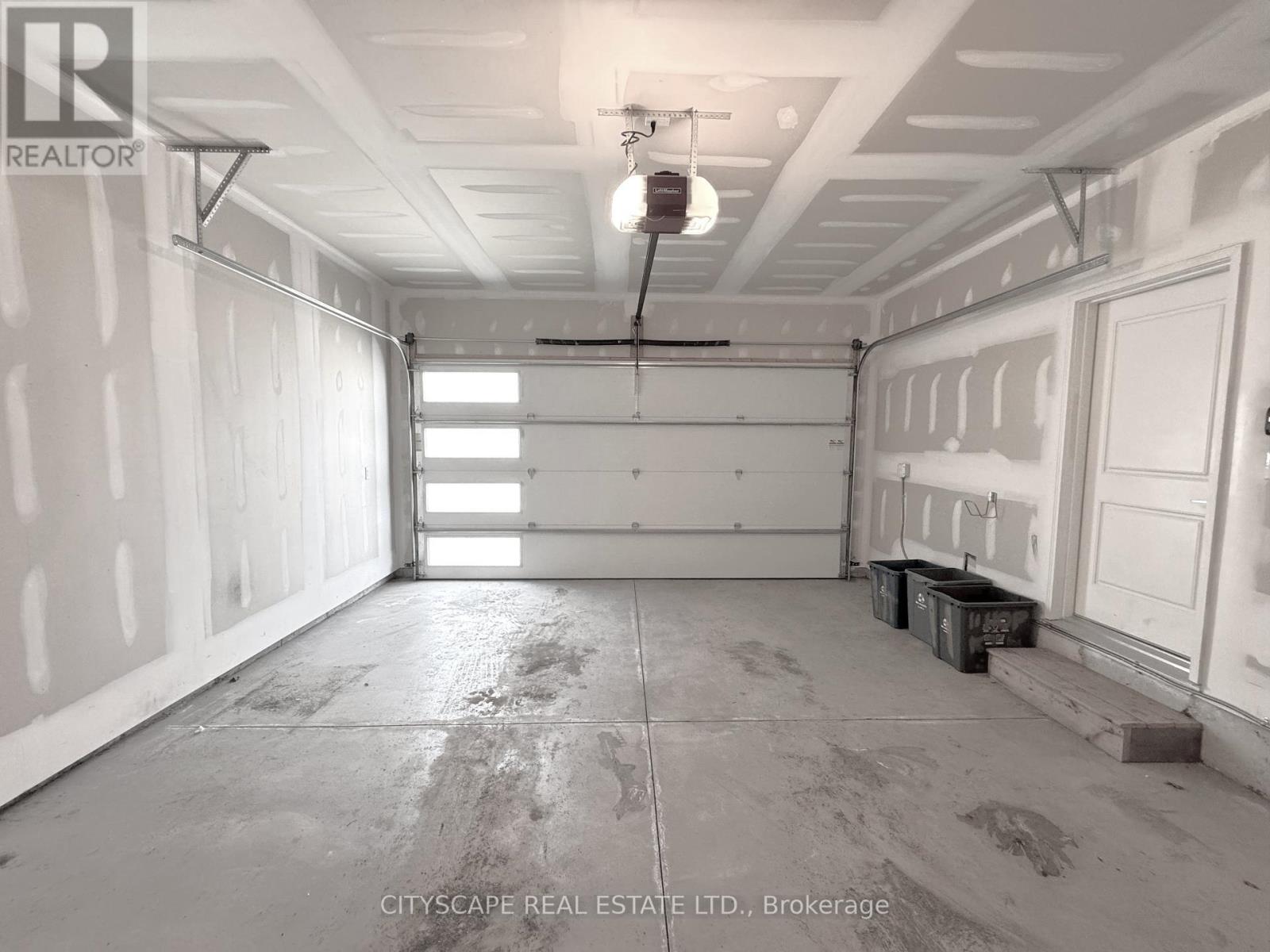 11 Hopkins Street, Thorold, Ontario  L2V 0E9 - Photo 46 - X12176171