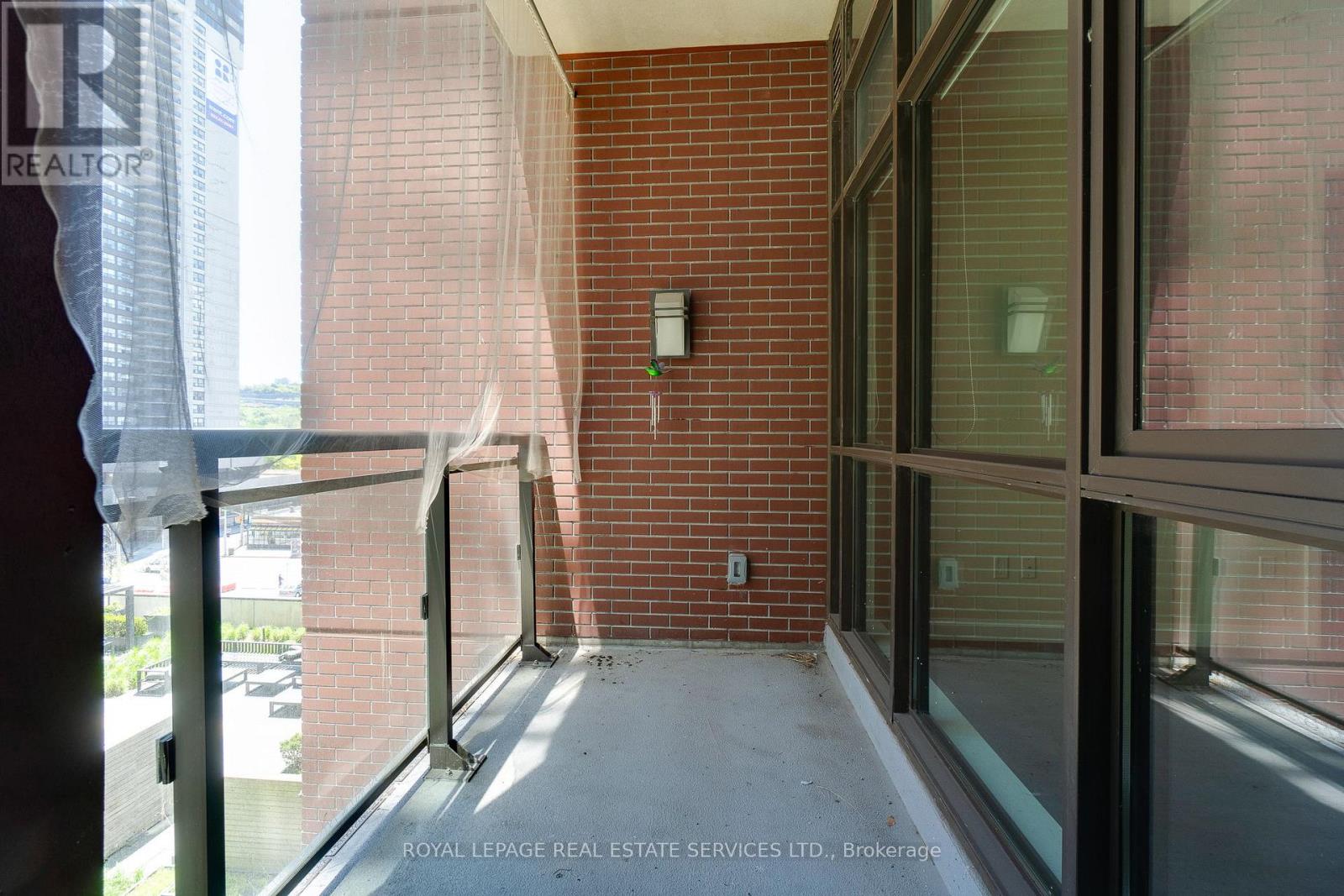 Unit 611 - 112 King Street E, Hamilton, Ontario  L9G 3V8 - Photo 12 - X12176272