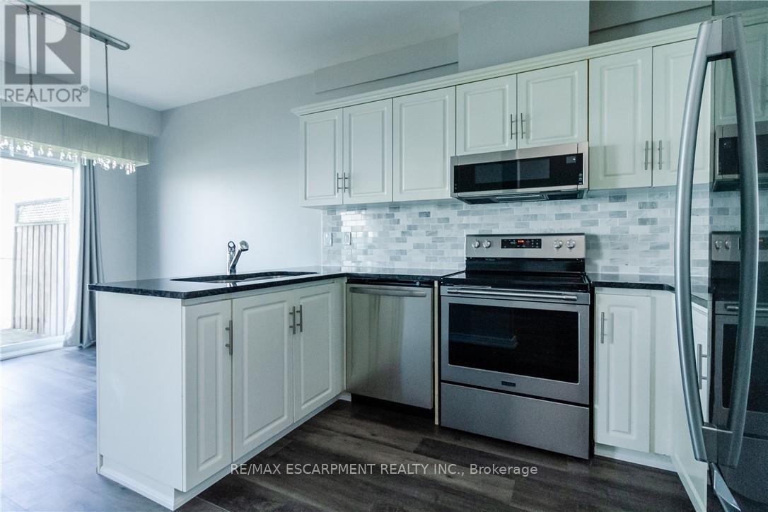 56 - 515 North Service Road, Hamilton, Ontario  L8E 5X6 - Photo 5 - X12176368