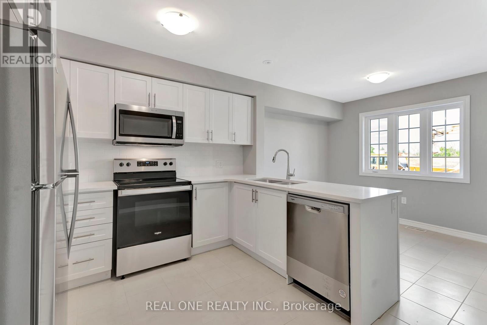 33b - 85 Mullin Drive, Guelph, Ontario  N1E 0R4 - Photo 13 - X12176408